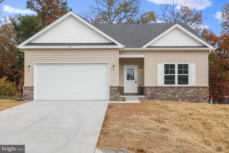 166 LARIMAR LN, Inwood, WV 25428