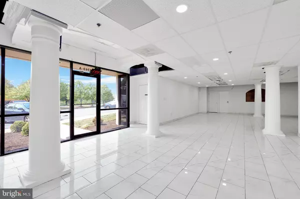 Chantilly, VA 20151,14740 FLINT LEE RD #UNIT A&B