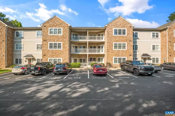 Staunton, VA 24401,1410 N COALTER ST #306