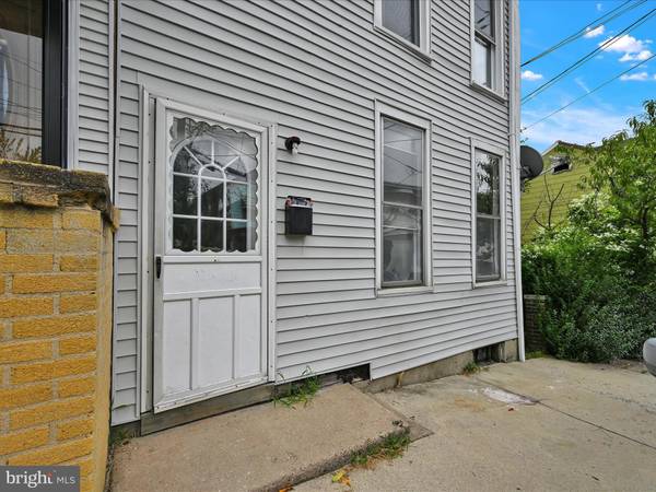 Pottsville, PA 17901,614 N 3RD ST