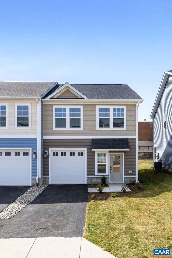 317 RIDGELINE DR, Waynesboro, VA 22980