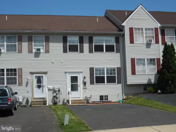 632 JEFFERSON ST, Red Hill, PA 18076