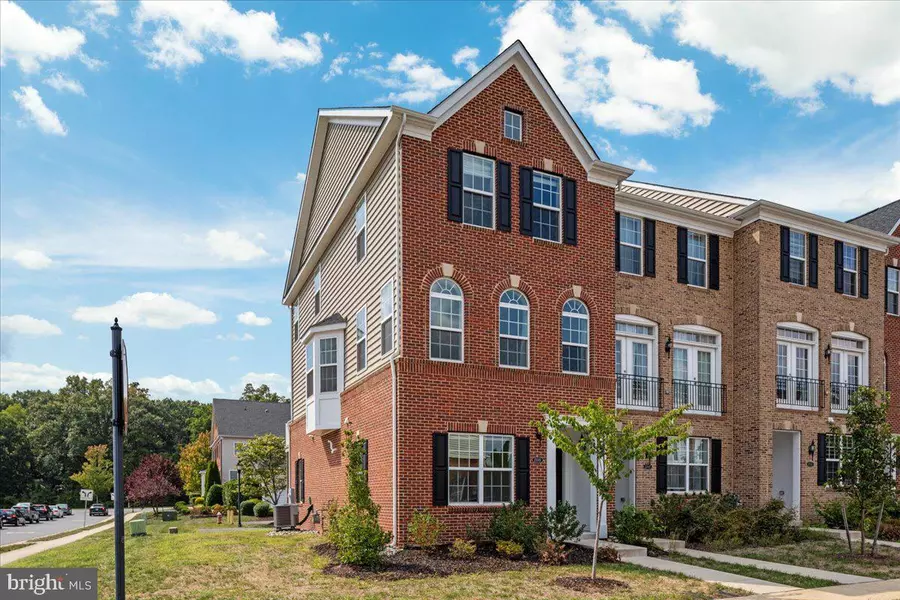 23149 DUNLOP HEIGHTS TER, Ashburn, VA 20148