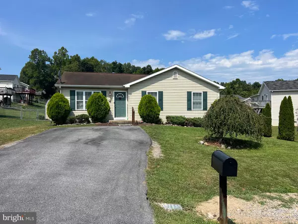 41 ORION PL, Martinsburg, WV 25404