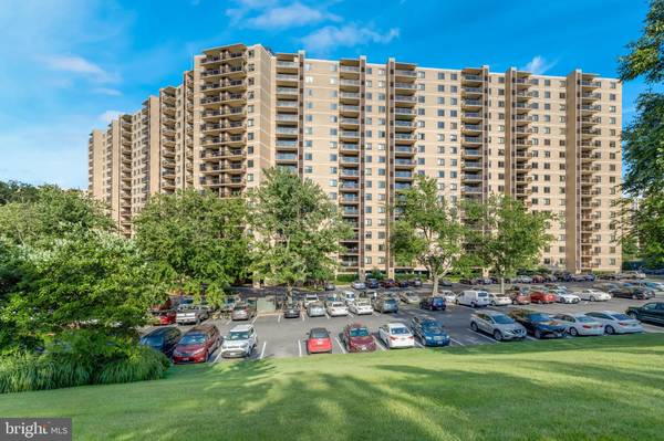 307 YOAKUM PKWY #1020,  Alexandria,  VA 22304