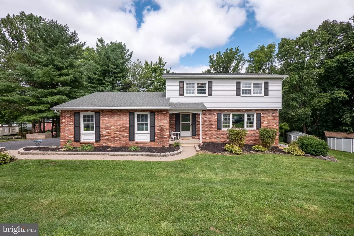 Macungie, PA 18062,76 HILLCREST DR S