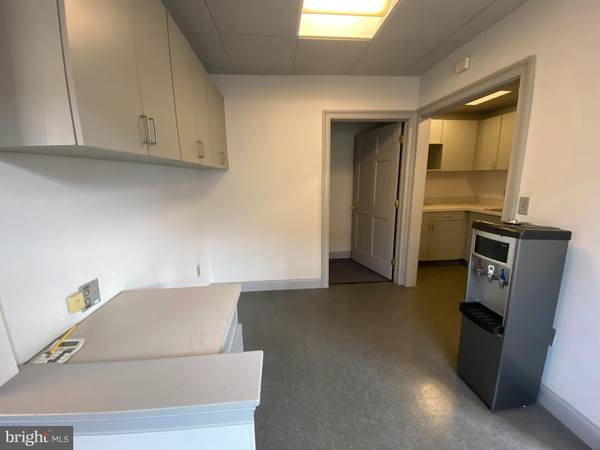 Philadelphia, PA 19148,2149 S 3RD ST