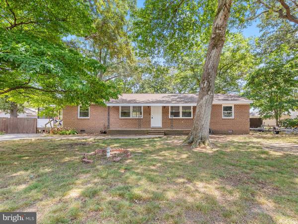 6827 LOIS AVE, Salisbury, MD 21804