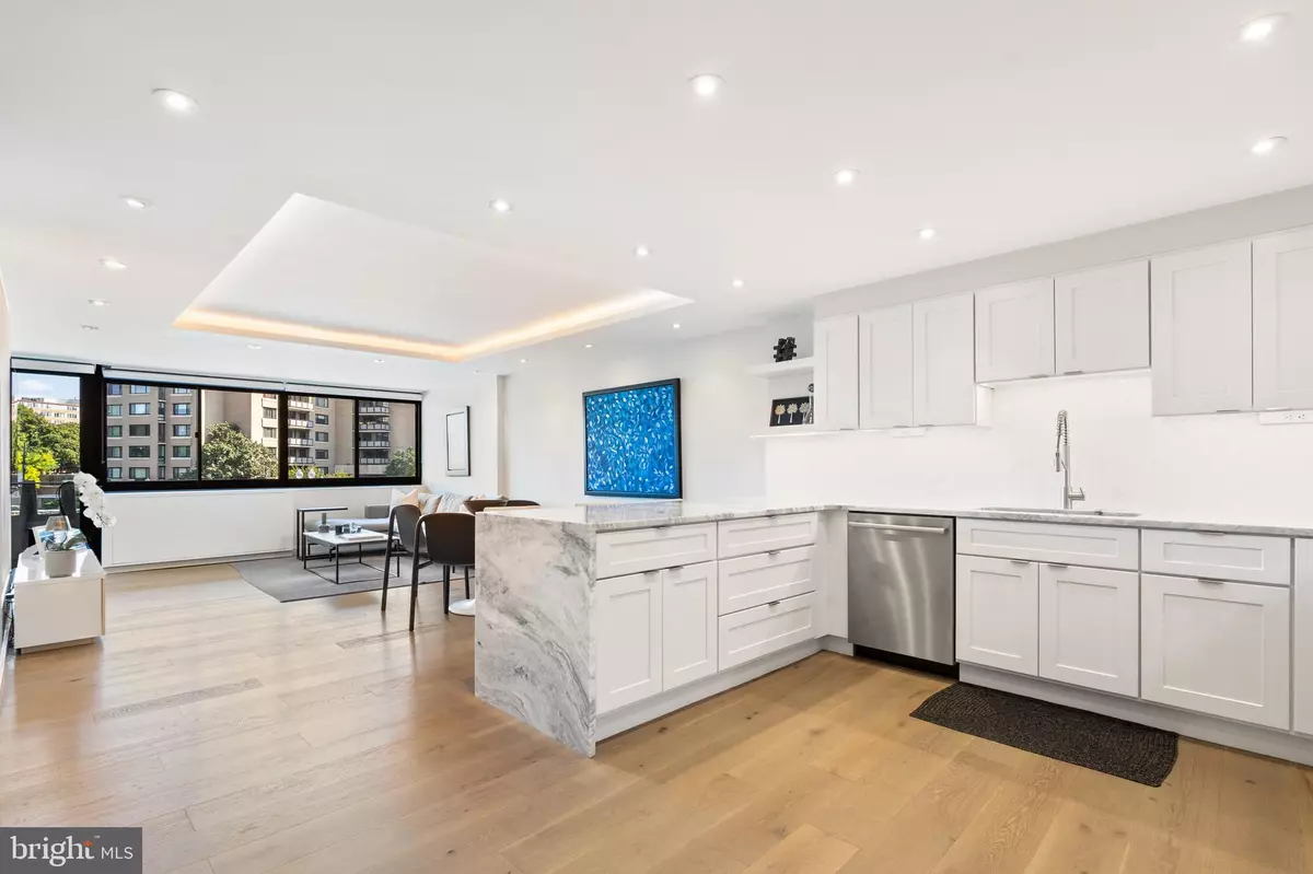 Washington, DC 20037,2510 VIRGINIA AVE NW #307-N