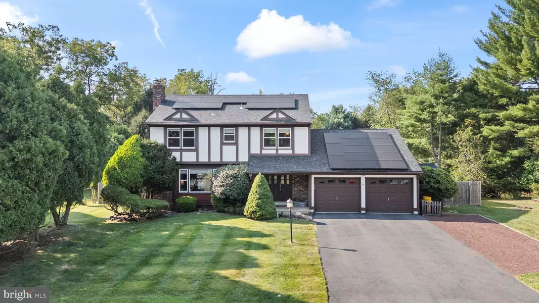 64 COLLEEN CIR, Ewing, NJ 08638