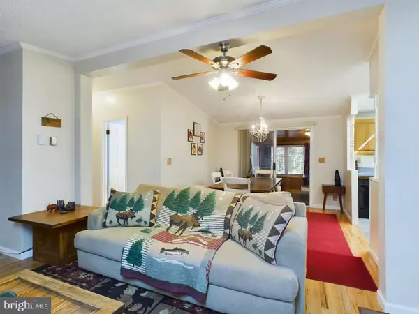Pocono Lake, PA 18347,1125 SHACKAMAXON DR