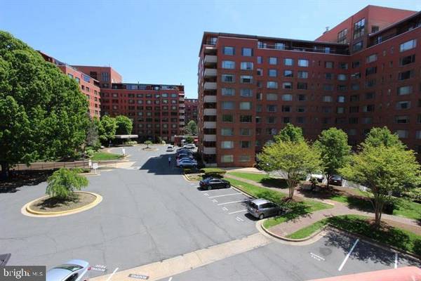 Arlington, VA 22209,1111 ARLINGTON BLVD #506