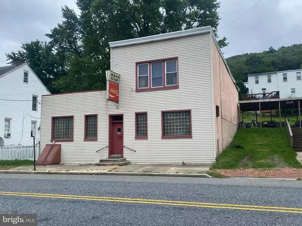 32 E BACON ST,  Pottsville,  PA 17901