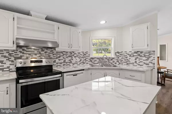 York, PA 17406,198 BROOKLYN DR