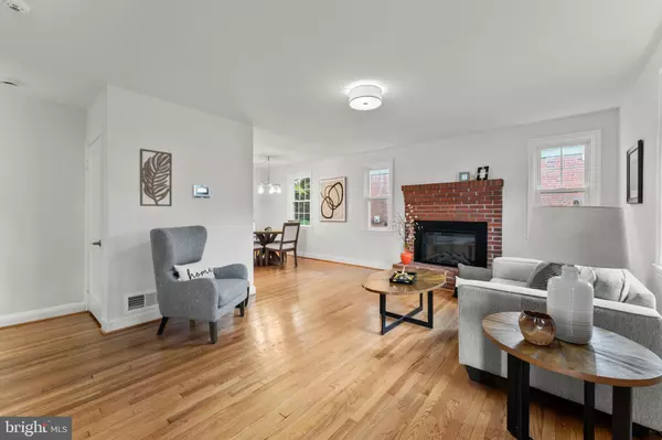 Gwynn Oak, MD 21207,3833 ARBUTUS AVE