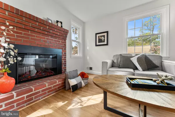 Gwynn Oak, MD 21207,3833 ARBUTUS AVE