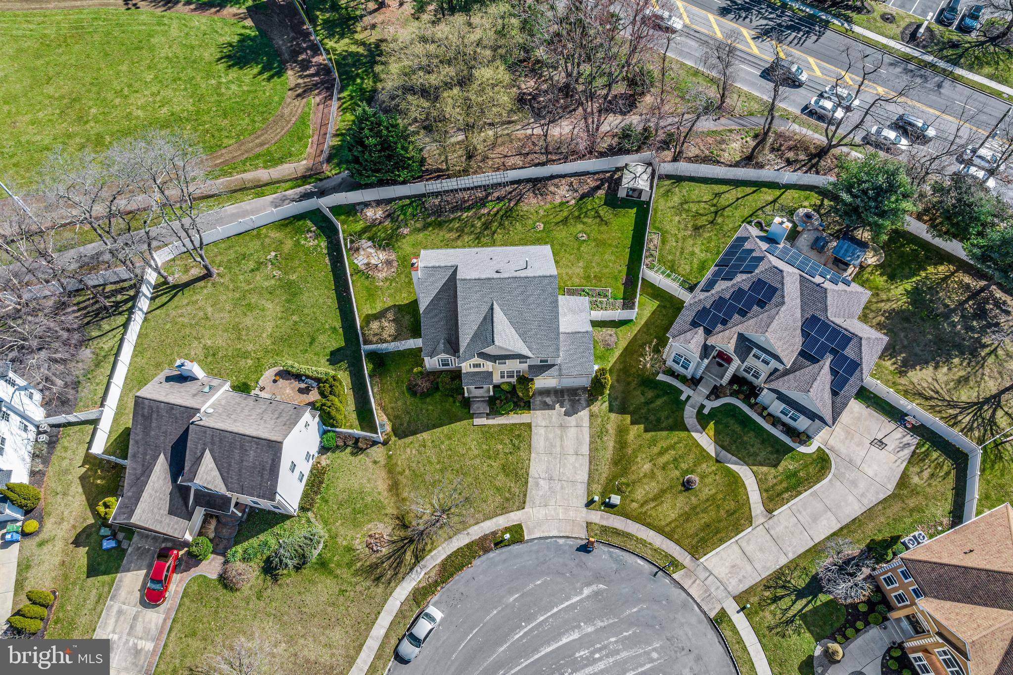 Cherry Hill, NJ 08003,4 STEEPLECHASE CT