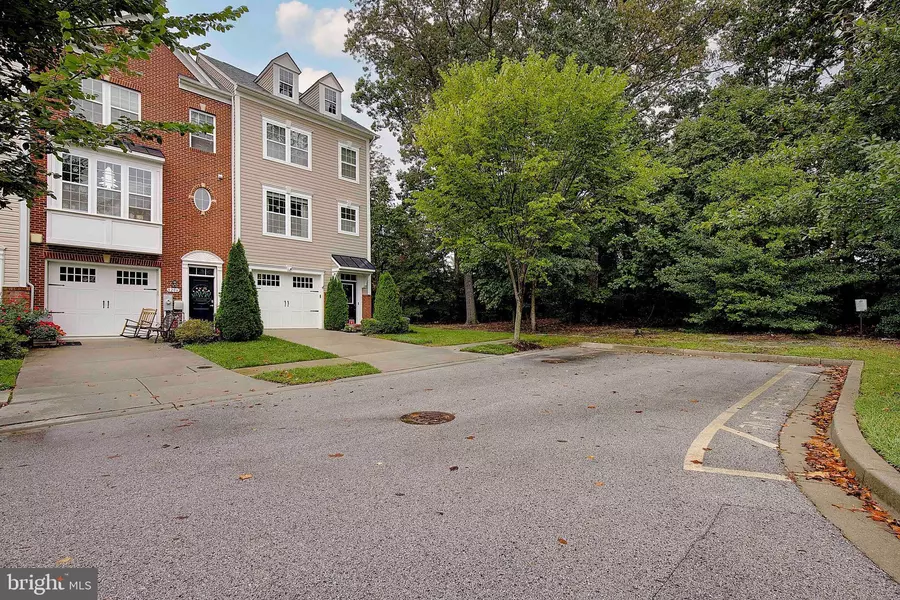 8204 WHITE STAR XING, Pasadena, MD 21122