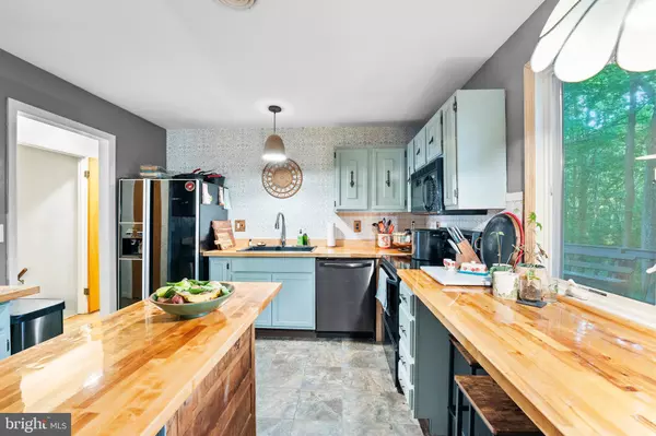 96 N EDGEWOOD DR Elkton, MD 21921