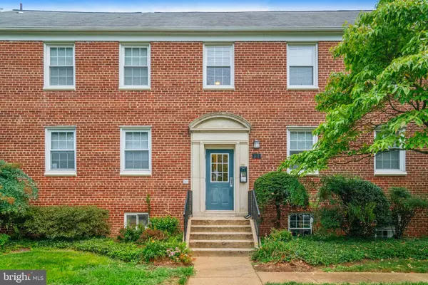 702 S FAYETTE ST #22, Alexandria, VA 22314