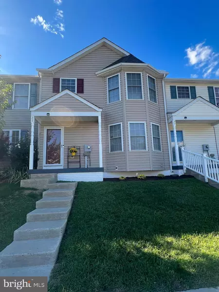 32 ARGON DR, Martinsburg, WV 25405