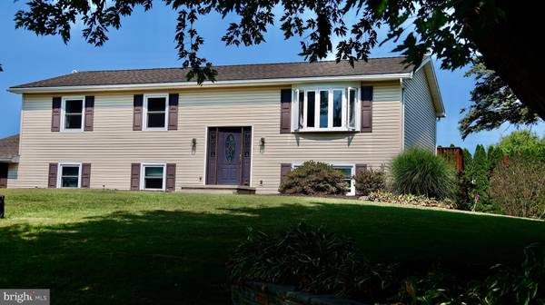 51 CHESTNUT RD, Kutztown, PA 19530