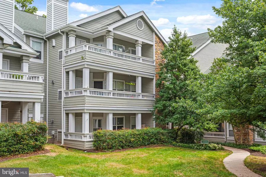 13058 AUTUMN WOODS WAY #101, Fairfax, VA 22033