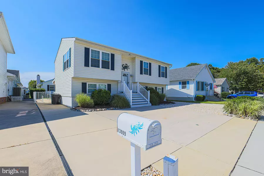 13909 N OCEAN RD, Ocean City, MD 21842