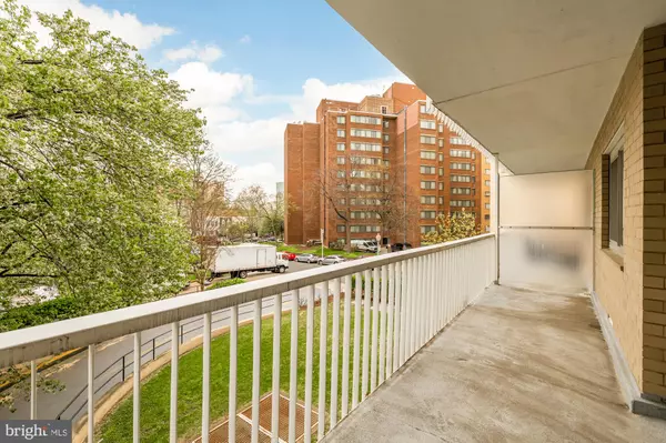 Washington, DC 20037,730 24TH ST NW #203