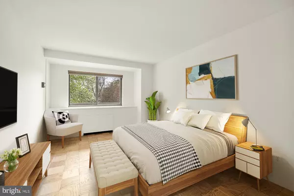 Washington, DC 20037,730 24TH ST NW #203