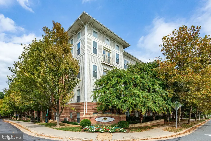 9490 VIRGINIA CENTER BLVD #245, Vienna, VA 22181