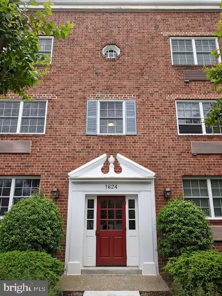 1624 W ABINGDON DR #101, Alexandria, VA 22314