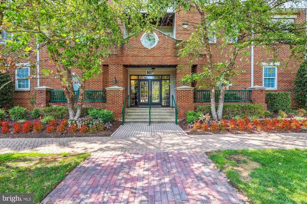 327 KING FARM BLVD #204,  Rockville,  MD 20850