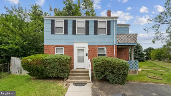 211 W PARKWAY AVE, Chester, PA 19013