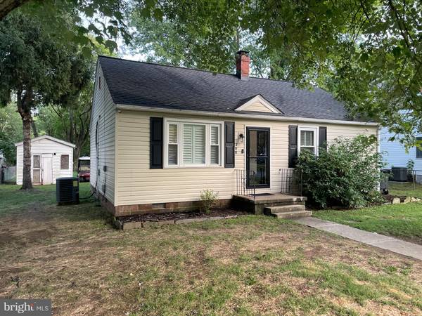 208 MIMOSA AVE, Colonial Beach, VA 22443