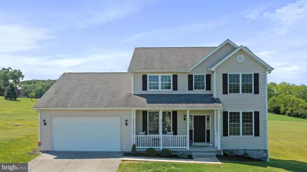 1147 FOX RUN TER, Hanover, PA 17331