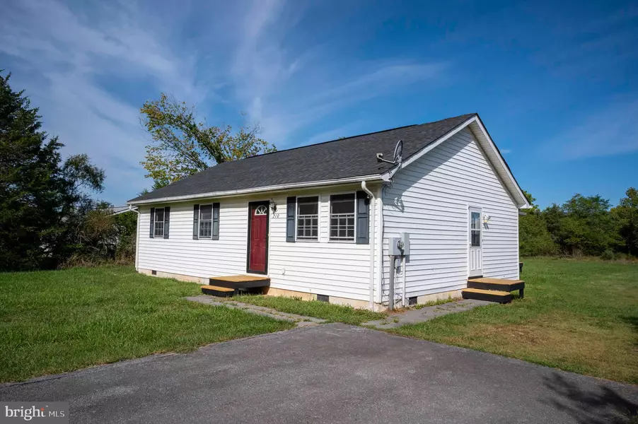 210 ISAAC ST, Wardensville, WV 26851