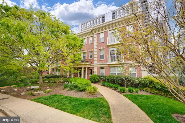 Arlington, VA 22209,1555 N COLONIAL TER #700