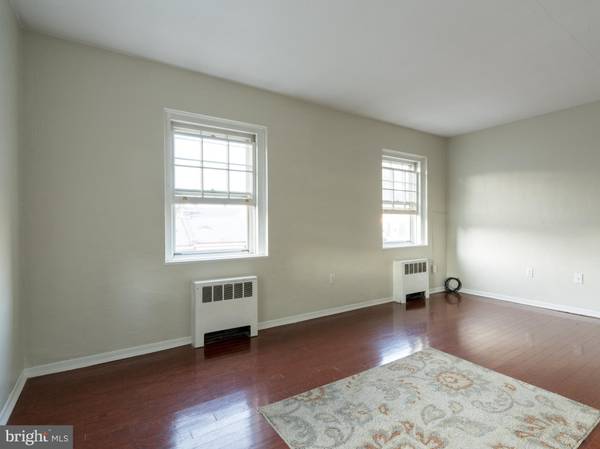 Philadelphia, PA 19123,735 N TERRACE #E