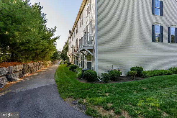 Mechanicsburg, PA 17055,3021 D MERIDIAN CMNS #D