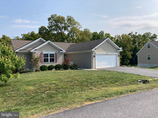 286 CREEKWOOD DRIVE, Greencastle, PA 17225