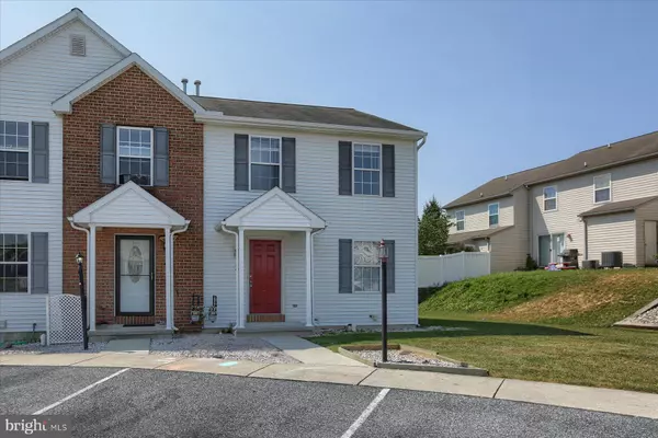 2 BRADFORD CIR,  Myerstown,  PA 17067