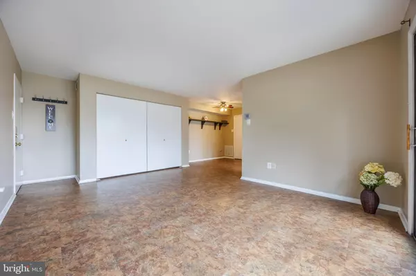 Hampstead, MD 21074,1002 SCARLET OAK CT #1D