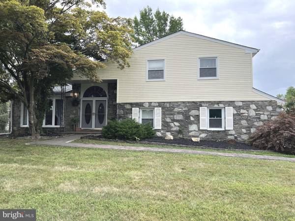 648 KILLDEER LN,  Huntingdon Valley,  PA 19006