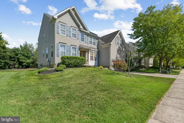 16 RIDGEWOOD DR, Bordentown, NJ 08505