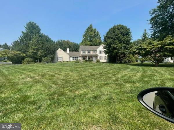 6 NORMANDY DR, Chadds Ford, PA 19317