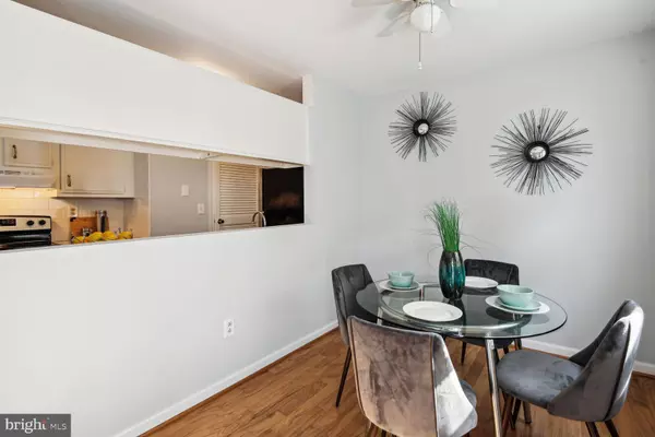 Laurel, MD 20708,12167 DOVE CIR