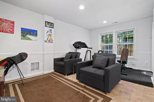 Lorton, VA 22079,9648 POTTERS HILL CIR
