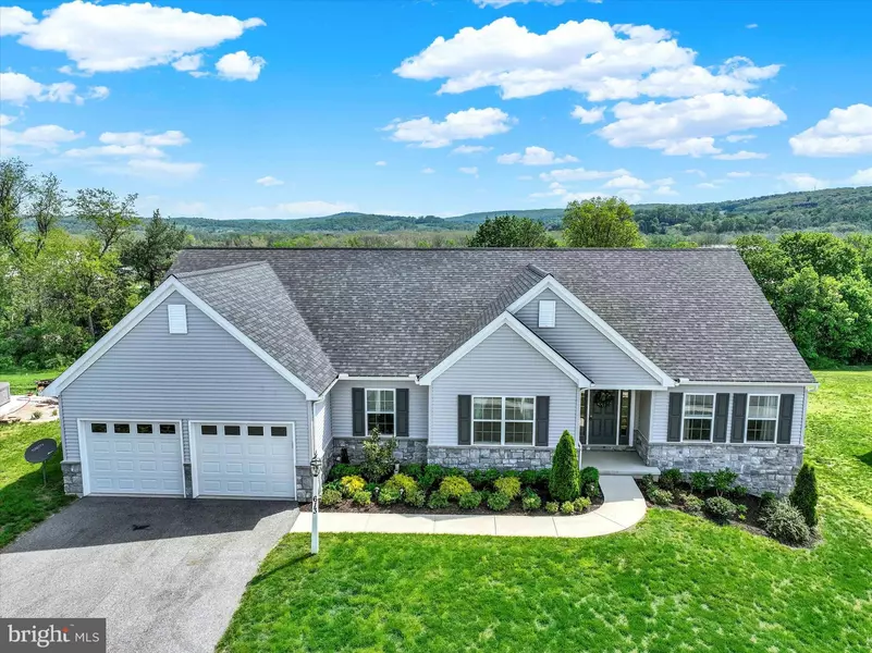 613 RISHEL DR, York, PA 17406