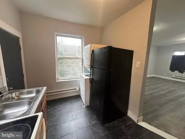 Philadelphia, PA 19140,3911 N PERCY ST